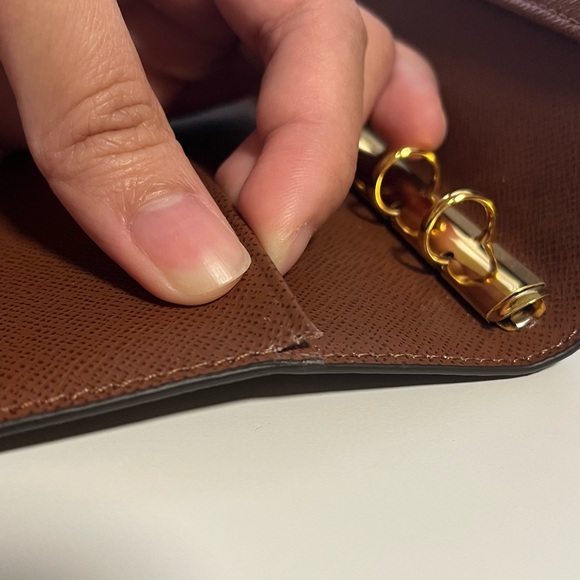 Louis Vuitton Agenda - Picture 9 of 9